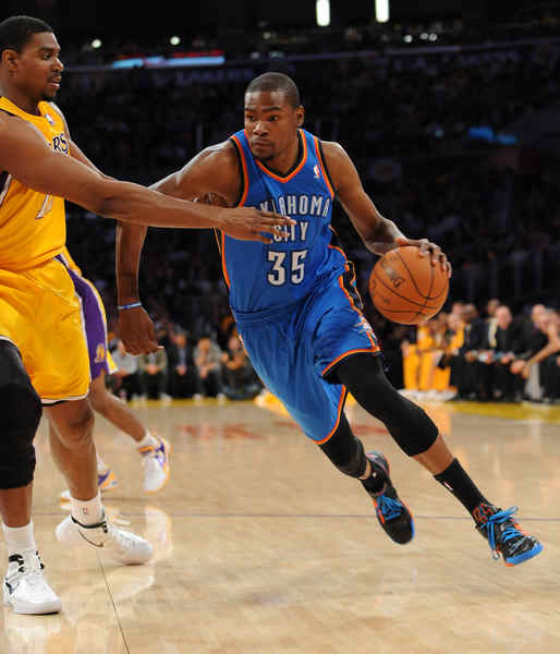 更在决胜时 更在决胜时