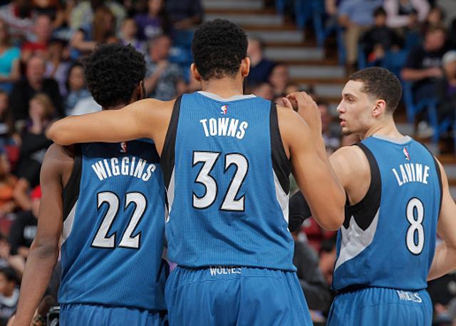 曲线产生了 曲线产生了