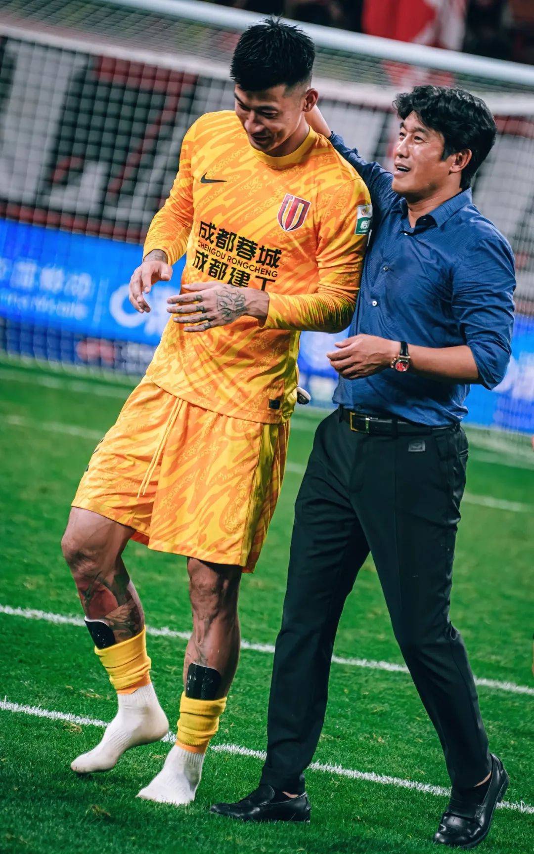 为何他被称 为何他被称