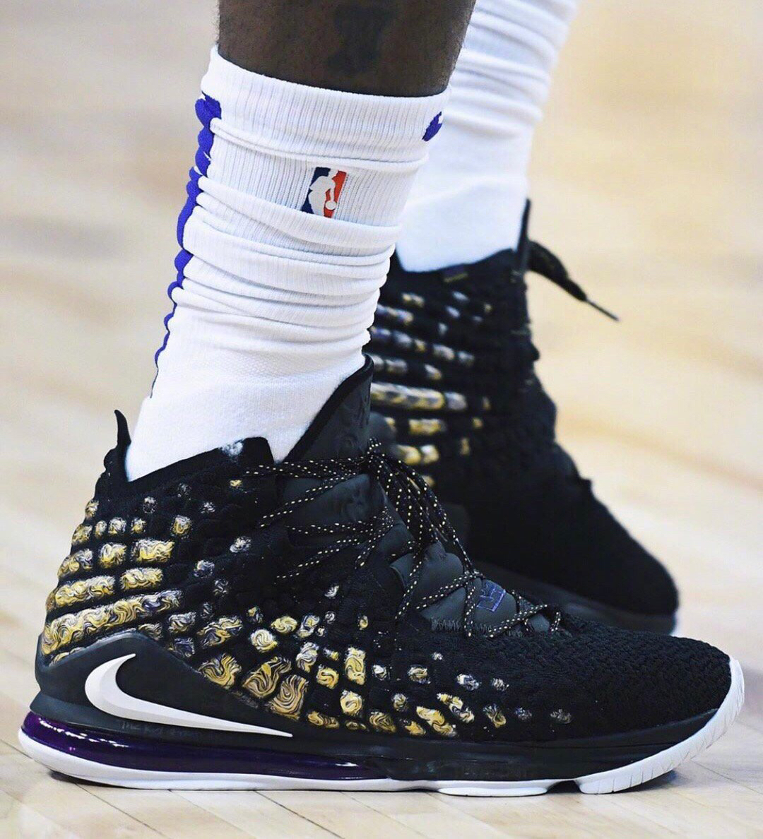 解T1前排 解T1前排